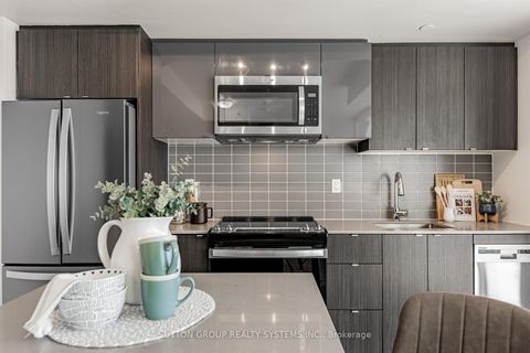 Photo 10 at 611 - 1461 Lawrence Avenue W, Amesbury, Toronto