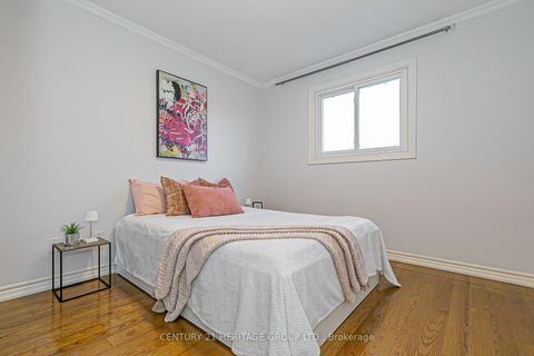 Photo 14 at 32 Mountfield Crescent, Brownridge, Vaughan