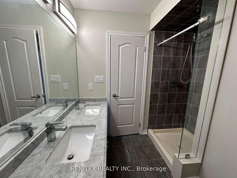 Photo 10 at 208 - 3865 Major Mackenzie Drive, Vellore Village, Vaughan