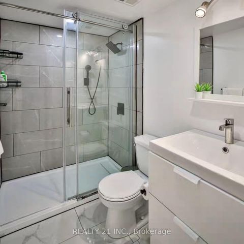 Photo 21 at 1036 - 75 Weldrick Road E, Observatory, Richmond Hill