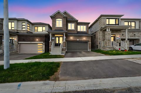 Photo 1 at 11 Phoenix Boulevard, Rural Barrie Southeast, Barrie