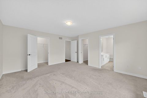 Photo 26 at 11 Phoenix Boulevard, Rural Barrie Southeast, Barrie