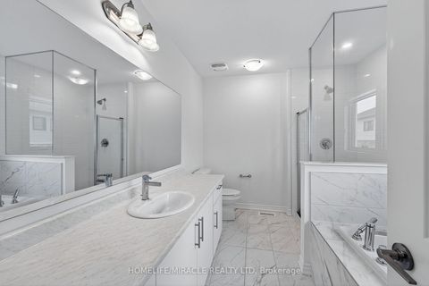 Photo 27 at 11 Phoenix Boulevard, Rural Barrie Southeast, Barrie