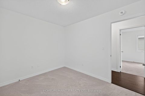 Photo 30 at 11 Phoenix Boulevard, Rural Barrie Southeast, Barrie