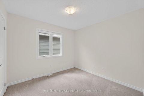 Photo 31 at 11 Phoenix Boulevard, Rural Barrie Southeast, Barrie