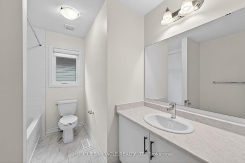 Photo 35 at 11 Phoenix Boulevard, Rural Barrie Southeast, Barrie