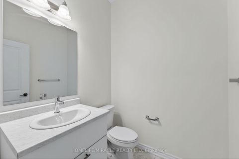 Photo 36 at 11 Phoenix Boulevard, Rural Barrie Southeast, Barrie