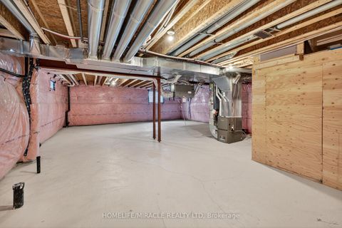 Photo 43 at 11 Phoenix Boulevard, Rural Barrie Southeast, Barrie