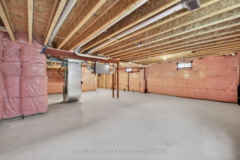 Photo 45 at 11 Phoenix Boulevard, Rural Barrie Southeast, Barrie