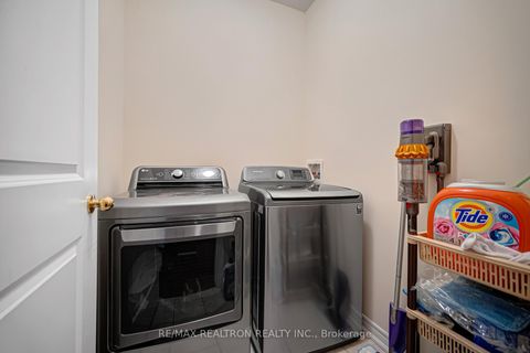 Photo 19 at 71 Glengordon Crescent, Angus Glen, Markham