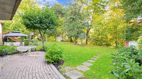 Photo 4 at 35 La Rush Drive, Humber Heights, Toronto