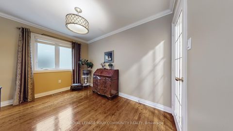 Photo 14 at 35 La Rush Drive, Humber Heights, Toronto Photo 14 at 35 La Rush Drive, Humber Heights, Toronto