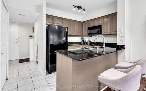 Photo 5 at 207 - 188 Redpath Avenue, Mount Pleasant West, Toronto