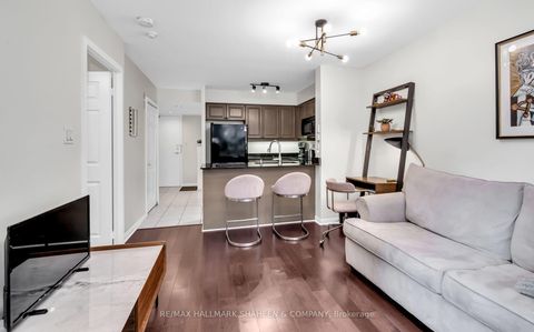 Photo 8 at 207 - 188 Redpath Avenue, Mount Pleasant West, Toronto