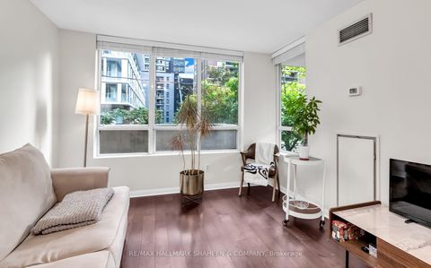 Photo 10 at 207 - 188 Redpath Avenue, Mount Pleasant West, Toronto