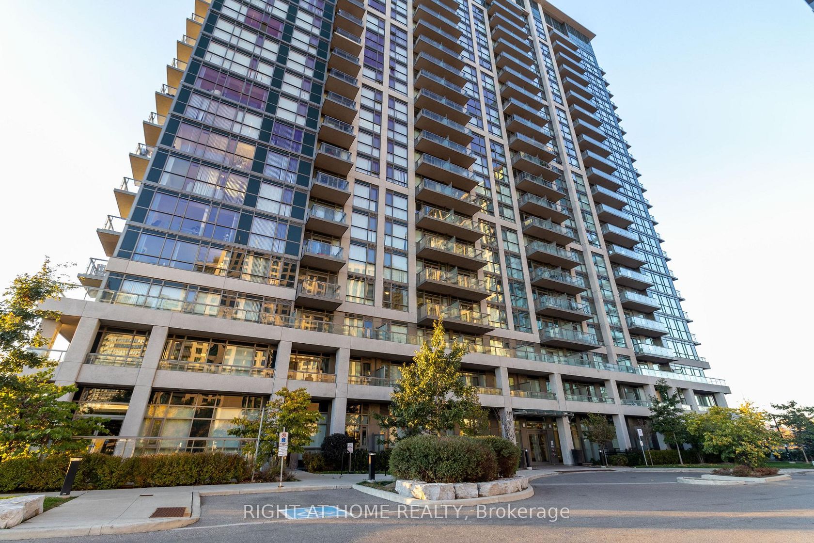 511 - 349 Rathburn Road W, City Centre, Mississauga 