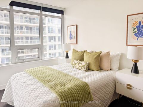 Photo 11 at 1110 - 19 Bathurst Street, Waterfront Communities C1, Toronto