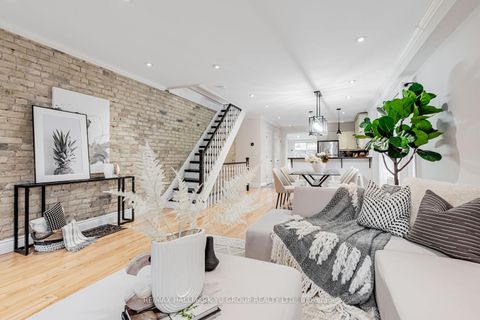 Photo 4 at 402 Milverton Boulevard, Danforth, Toronto