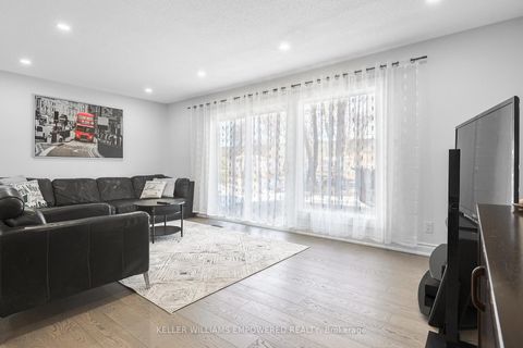 Photo 7 at 199 Hollyberry Trail, Hillcrest Village, Toronto