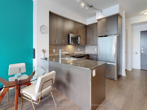 Photo 8 at 427 - 7608 Yonge Street, Yorkhill, Vaughan