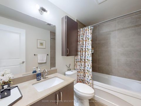 Photo 14 at 427 - 7608 Yonge Street, Yorkhill, Vaughan