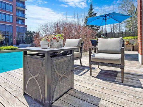 Photo 18 at 427 - 7608 Yonge Street, Yorkhill, Vaughan