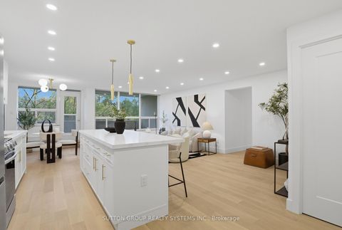 Photo 3 at 904 - 65 Southport Street, Swansea, Toronto