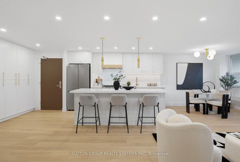 Photo 5 at 904 - 65 Southport Street, Swansea, Toronto