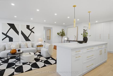 Photo 10 at 904 - 65 Southport Street, Swansea, Toronto