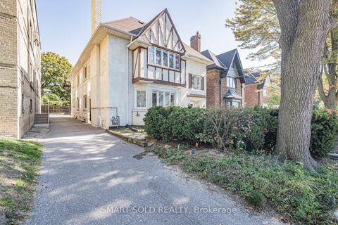 Photo 1 at 889 Avenue Road, Eglinton, Toronto