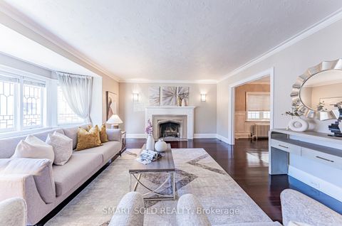 Photo 6 at 889 Avenue Road, Eglinton, Toronto