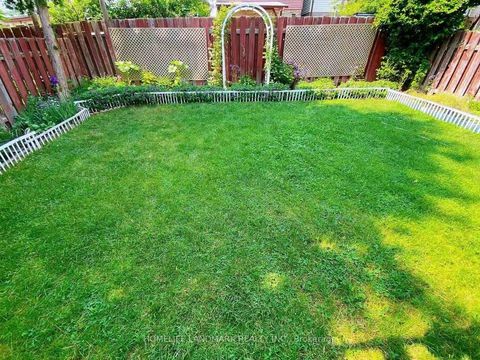 Photo 25 at 40 Belinda Square, Steeles, Toronto