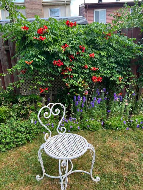 Photo 28 at 40 Belinda Square, Steeles, Toronto