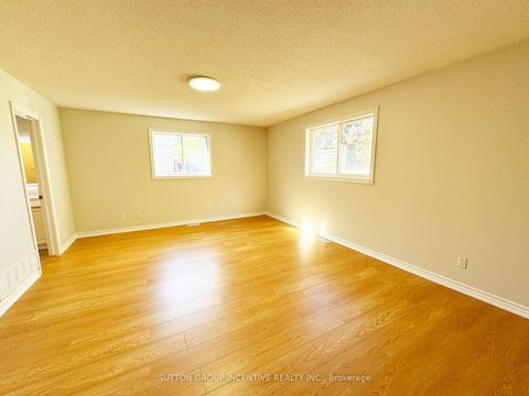 Photo 13 at 18 Forest Dale Drive, Little Lake, Barrie