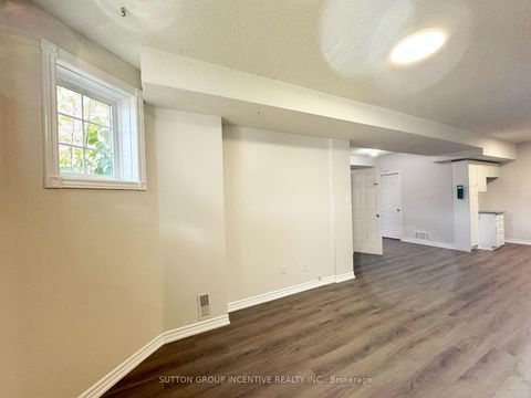 Photo 21 at 18 Forest Dale Drive, Little Lake, Barrie