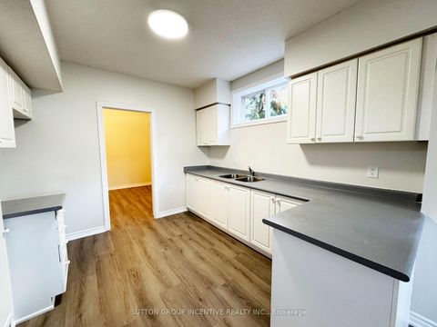 Photo 23 at 18 Forest Dale Drive, Little Lake, Barrie