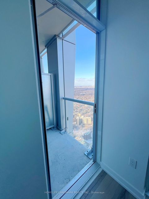 Photo 4 at 4710 - 1 Yorkville Avenue, Annex, Toronto