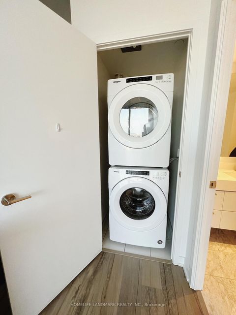 Photo 5 at 4710 - 1 Yorkville Avenue, Annex, Toronto