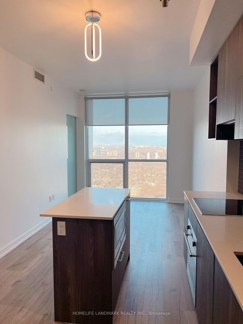 Photo 8 at 4710 - 1 Yorkville Avenue, Annex, Toronto