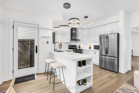 Photo 14 at 2259 Meadowland Drive N, RO River Oaks, Oakville