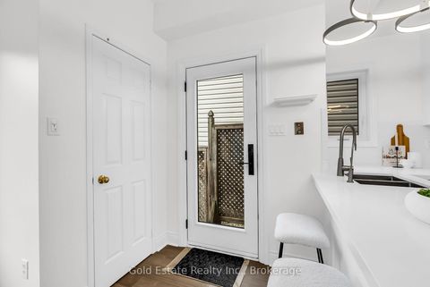 Photo 18 at 2259 Meadowland Drive N, RO River Oaks, Oakville