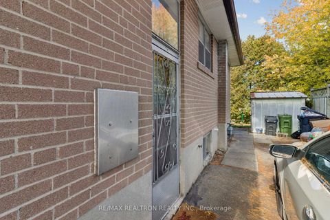 Photo 20 at 364 Patricia Avenue, Newtonbrook West, Toronto