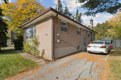 Photo 21 at 364 Patricia Avenue, Newtonbrook West, Toronto