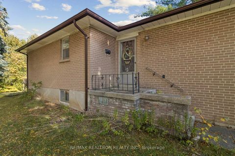 Photo 22 at 364 Patricia Avenue, Newtonbrook West, Toronto