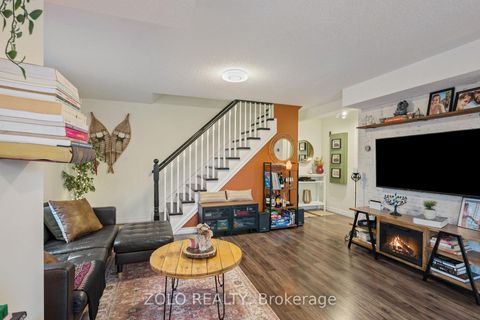 Photo 5 at 2 - 13 Cheltenham Road, Georgian Drive, Barrie