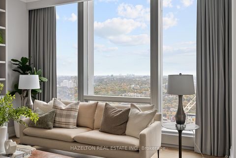 Photo 8 at 4802 - 50 Yorkville Avenue, Annex, Toronto