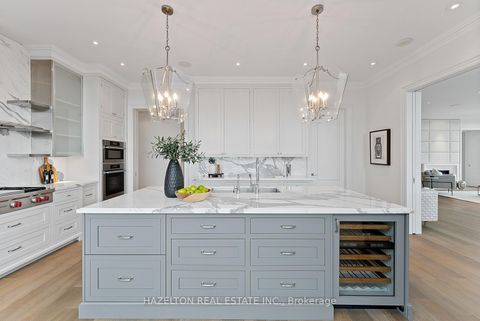 Photo 14 at 4802 - 50 Yorkville Avenue, Annex, Toronto