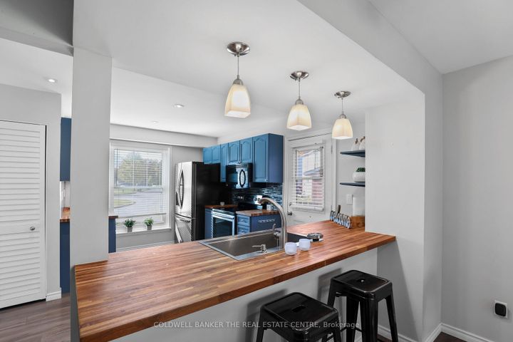 Photo 9 at 410 Burnley Court, Centennial, Oshawa