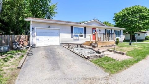 Photo 1 at 64 Royal Oak Drive, Cookstown, Innisfil