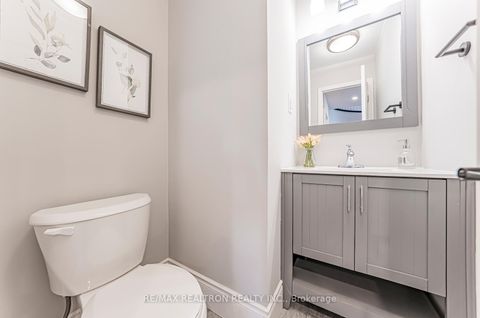 Photo 12 at 221 Old Orchard Circle, WC Wedgewood Creek, Oakville